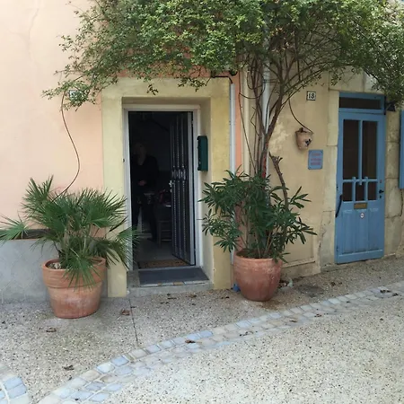 Apartment Maison Rouge *